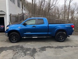 2008 Toyota Tundra with 20x9 wheels