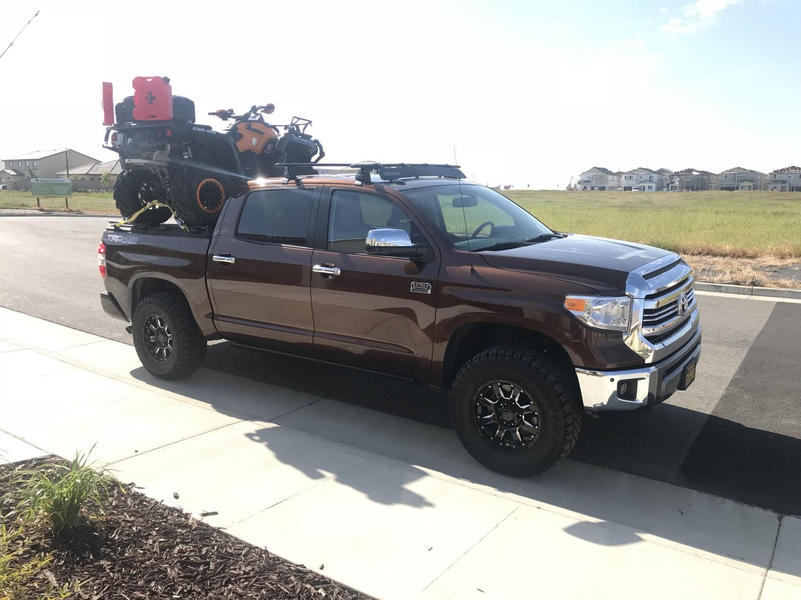 2016 Toyota Tundra with 18x9 wheels