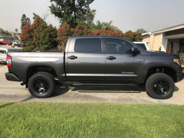 2017 Toyota Tundra with 18x9 wheels