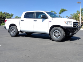 2011 Toyota Tundra with 17x8 wheels