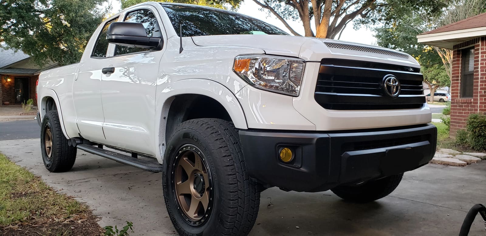 2016 Toyota Tundra with 20x9 Racing Con 6 wheels