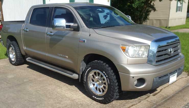 2008 Toyota Tundra with 18x9 wheels