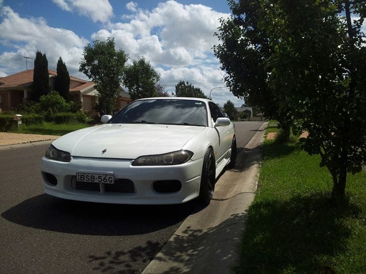 2000 Nissan S15 with 18x9.5 Varrstoen es 2 wheels