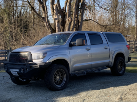 2010 Toyota Tundra with 20x9.5 Signature SV602 wheels