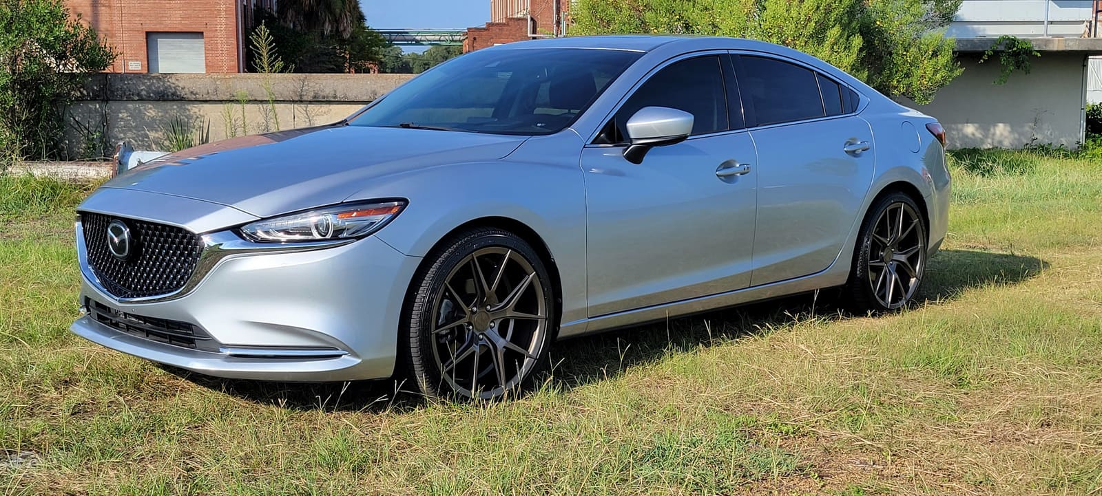 2018 Mazda Mazda6 with 20x9 Varde wheels