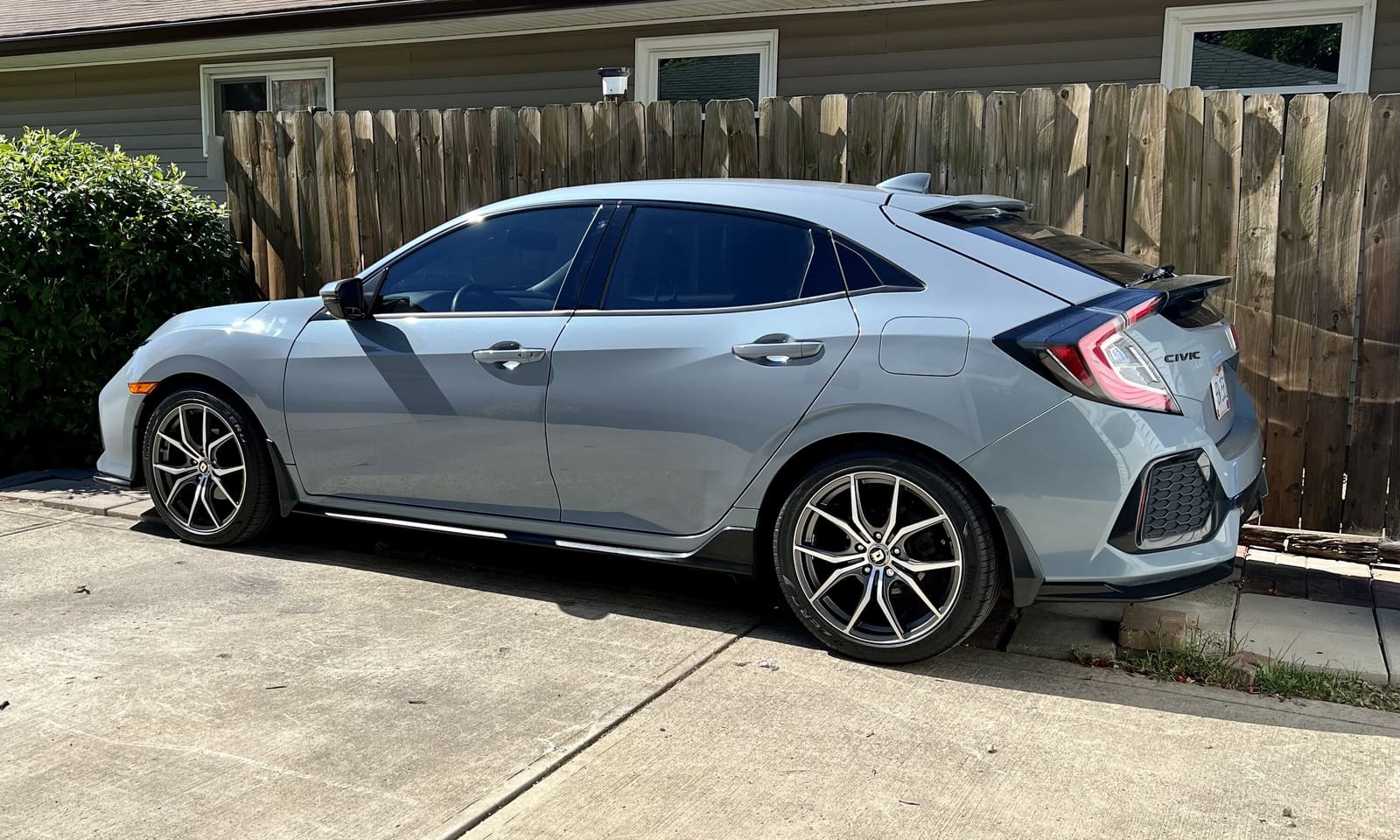 2020 Honda Civic with 18x8.5 wheels