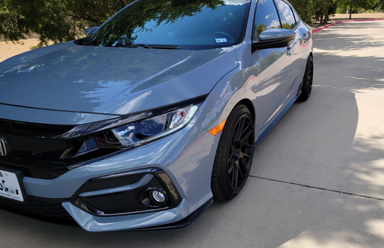2020 Honda Civic with 18x9.5 wheels