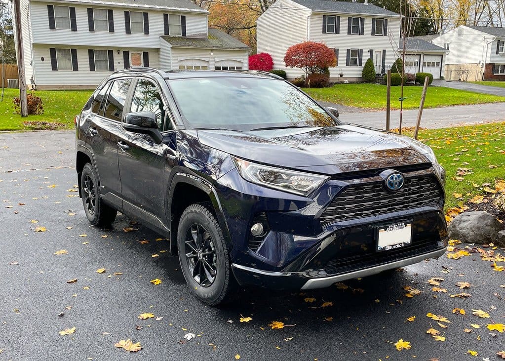 2020 Toyota RAV4 Hybrid with 16x7 wheels