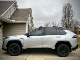2020 Toyota RAV4 with 17x8 Traverse MX wheels