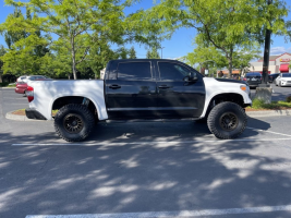 2017 Toyota Tundra with 17x8.5 RR7-H wheels
