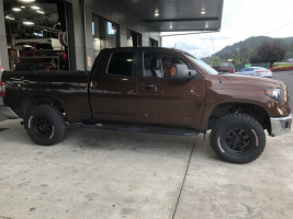 2017 Toyota Tundra with 17x8.5 wheels