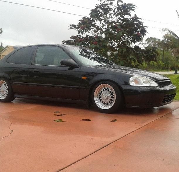 1999 Honda Civic with 15x7 avid av-05 wheels