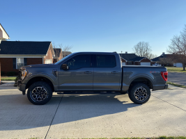 2021 Ford F-150 with Factory Lariat Sport Wheels A/T Tires FX4 Expedition 2021 wheels