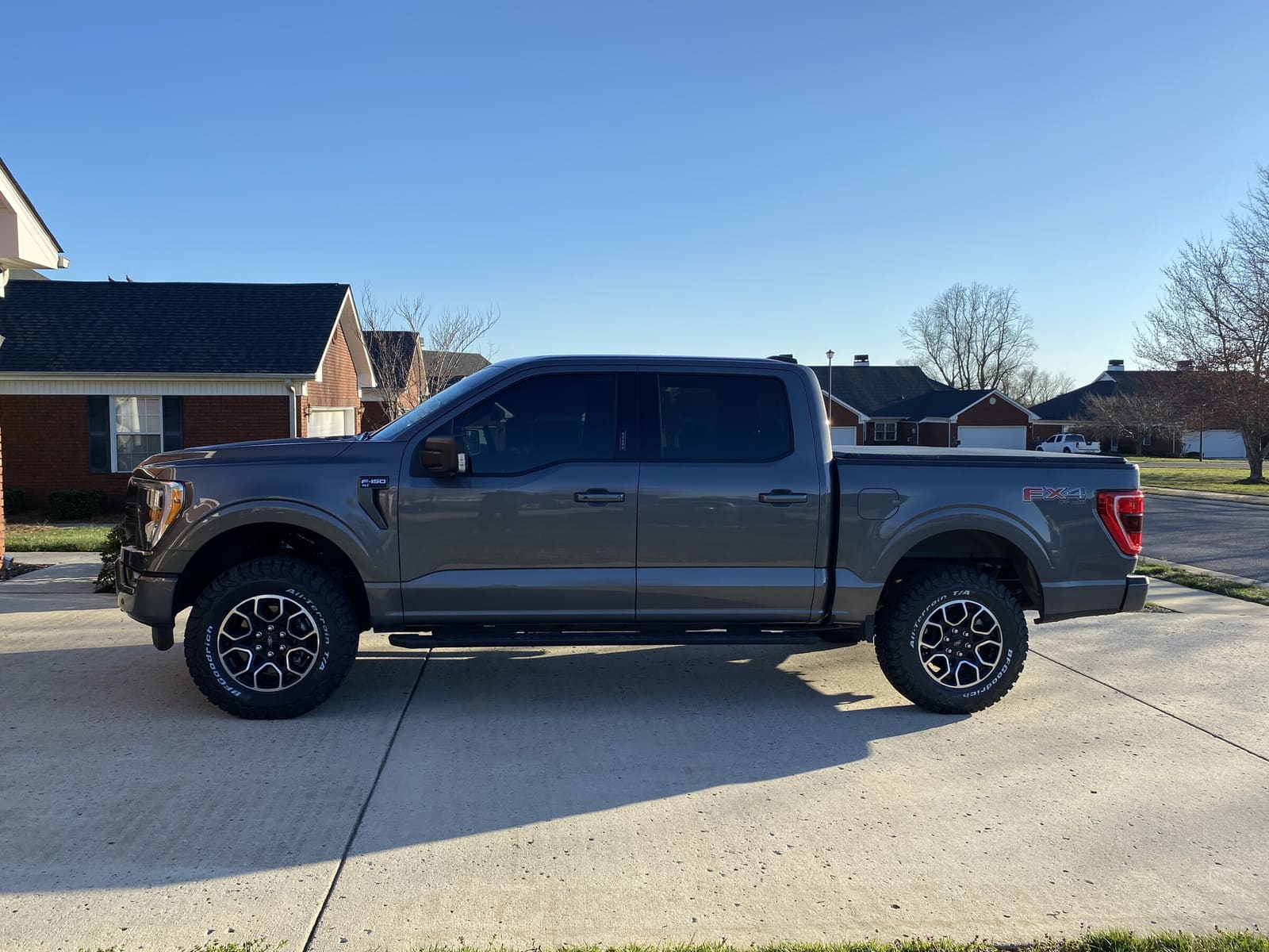 2021 Ford F-150 with Factory Lariat Sport Wheels A/T Tires FX4 Expedition 2021 wheels