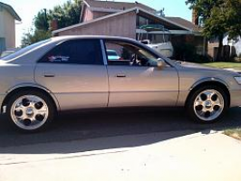 1999 Lexus ES 300 with 18x8.5 Lexus Boze Iforged wheels