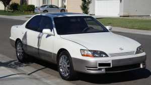 1999 Lexus ES 300 with 17x8 Lexus IS300 11 spoke chrome wheels