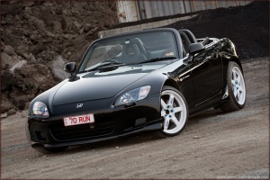 1999 Honda S2000 with 18x7.5 Rays TE37 wheels
