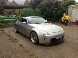 2003 Nissan 350Z with 19x9.5 Varrstoen 1.1.2 wheels