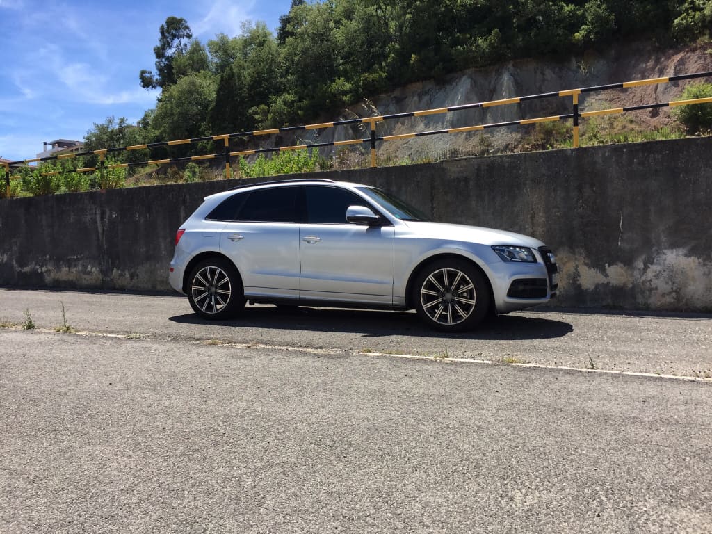 2016 Audi SQ5 with 20x9 Q7 4M wheels