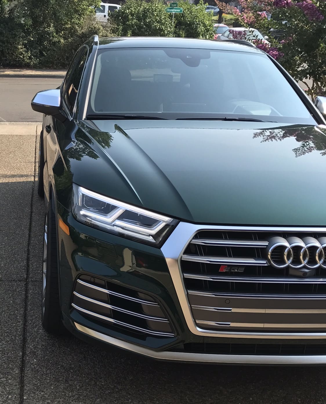 2015 Audi SQ5 with 20x10.5 wheels