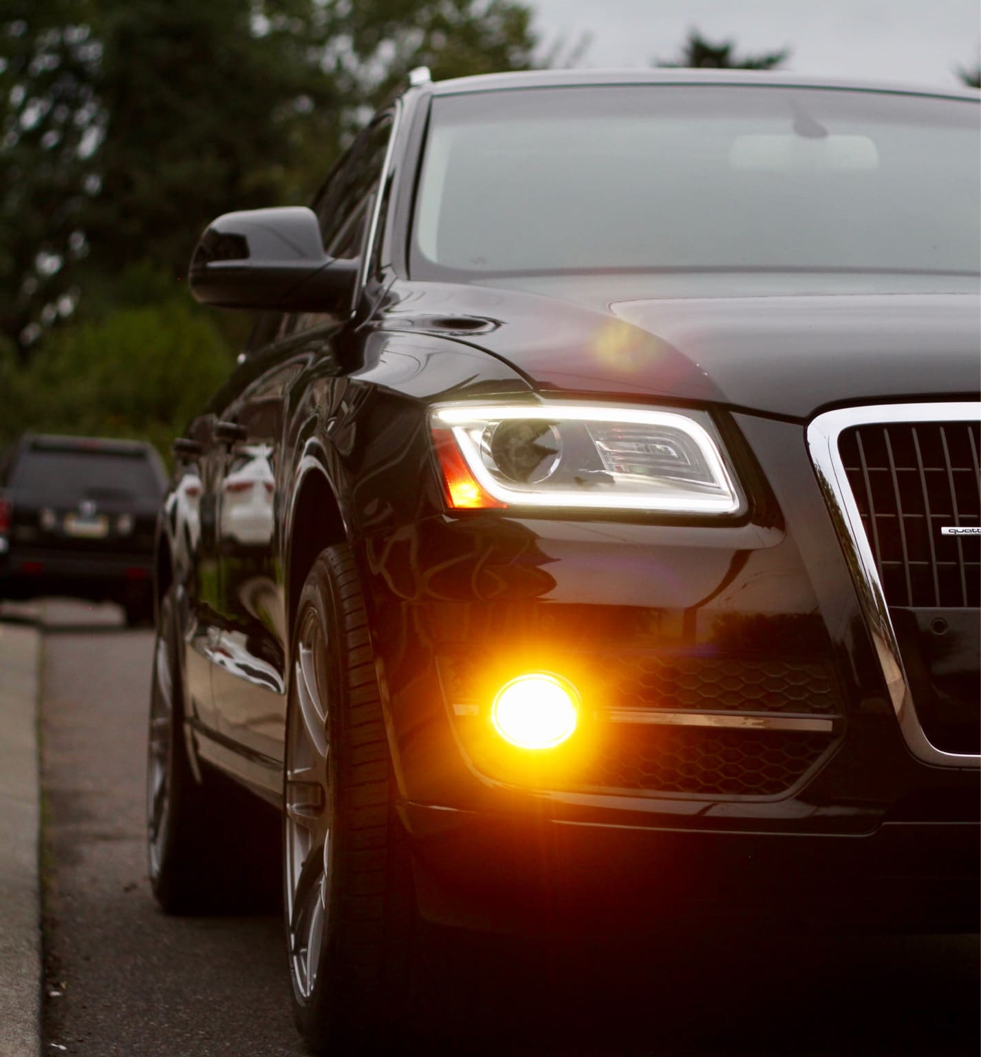 2015 Audi SQ5 with 20x9.5 wheels