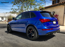 2015 Audi SQ5 with 20x10.5 wheels