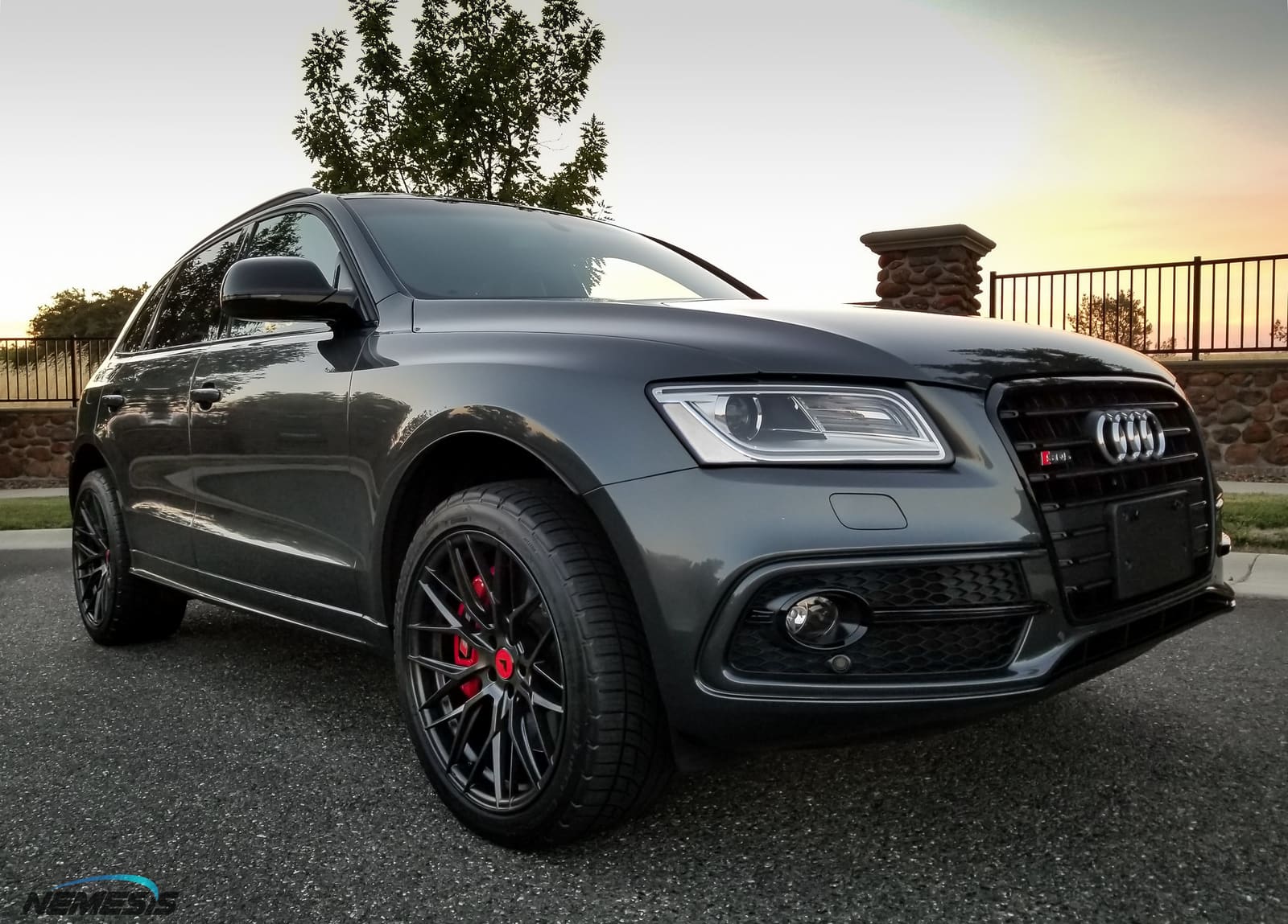 2017 Audi SQ5 with 20x10 wheels