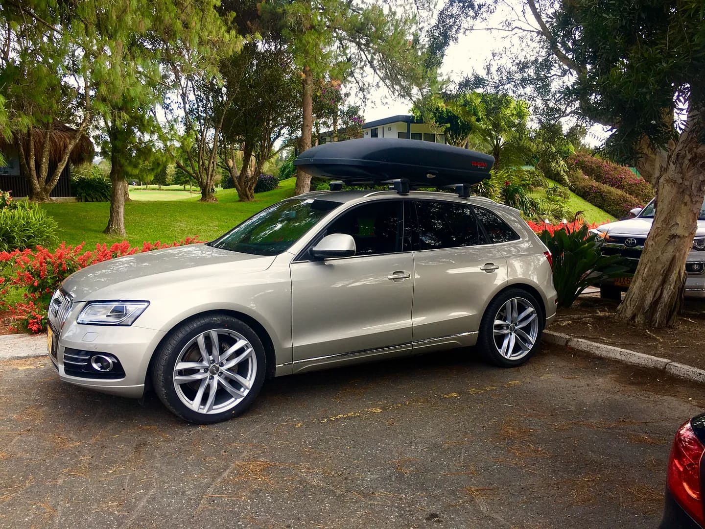 2017 Audi SQ5 with 21x9.5 wheels