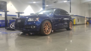 2017 Audi SQ5 with 21x10.5 wheels
