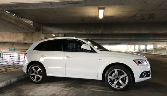 2016 Audi SQ5 with 20x9 wheels