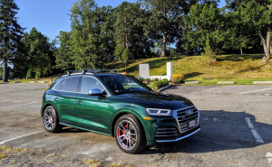 2016 Audi SQ5 with 20x9 wheels