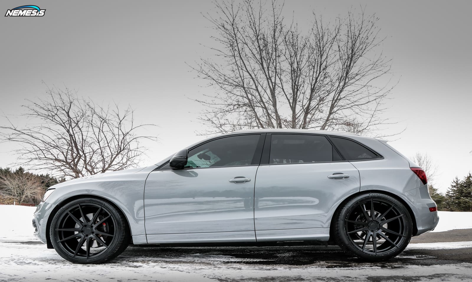 2016 Audi SQ5 with 22x9 wheels