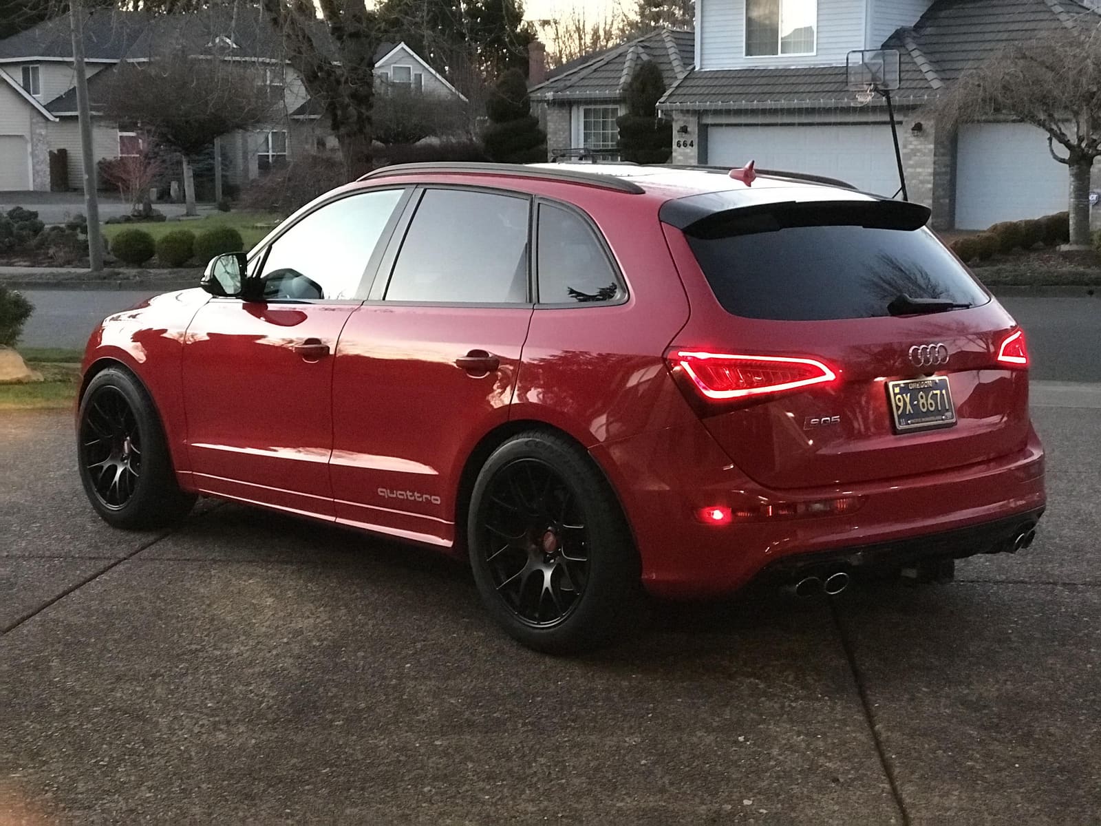 2015 Audi SQ5 with 20x10 wheels