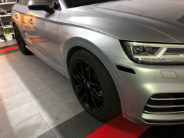 2019 Audi SQ5 with 20x9 wheels