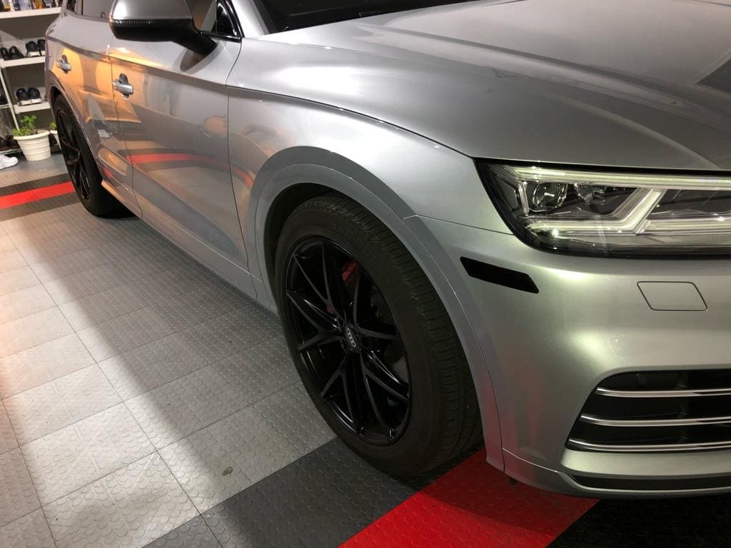 2019 Audi SQ5 with 20x9 wheels