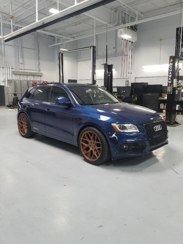 2015 Audi Q5 with 21x10.5 wheels