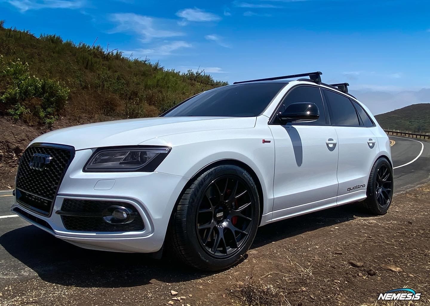 2016 Audi SQ5 with 20x10.5 wheels