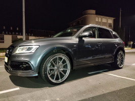 2012 Audi Q5 with 22x10.5 wheels