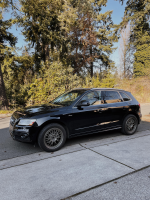 2016 Audi SQ5 with 19x8.5 wheels