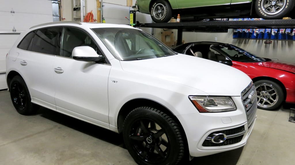 2016 Audi SQ5 with 19x8.5 Klasse GT4 wheels