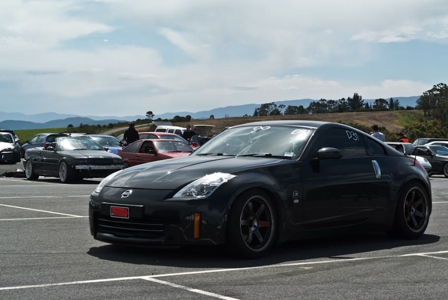 2006 Nissan 350Z with 18x10 Rays Engineering Volk Racing TE37SL wheels