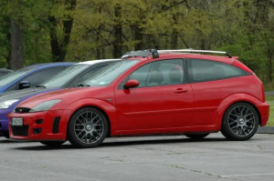2007 Ford Focus with 18x8 wheels