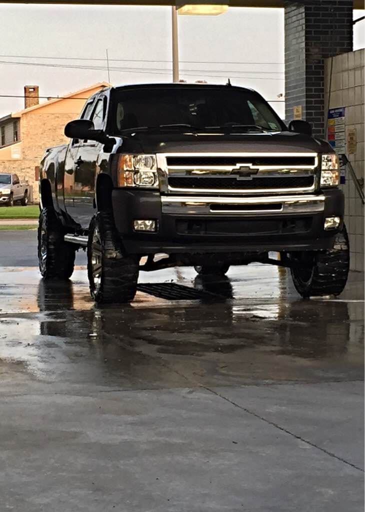 2011 Chevrolet Silverado 1500 with 20x10 wheels