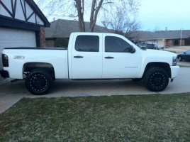 2014 Chevrolet Silverado 1500 with 18x9 wheels