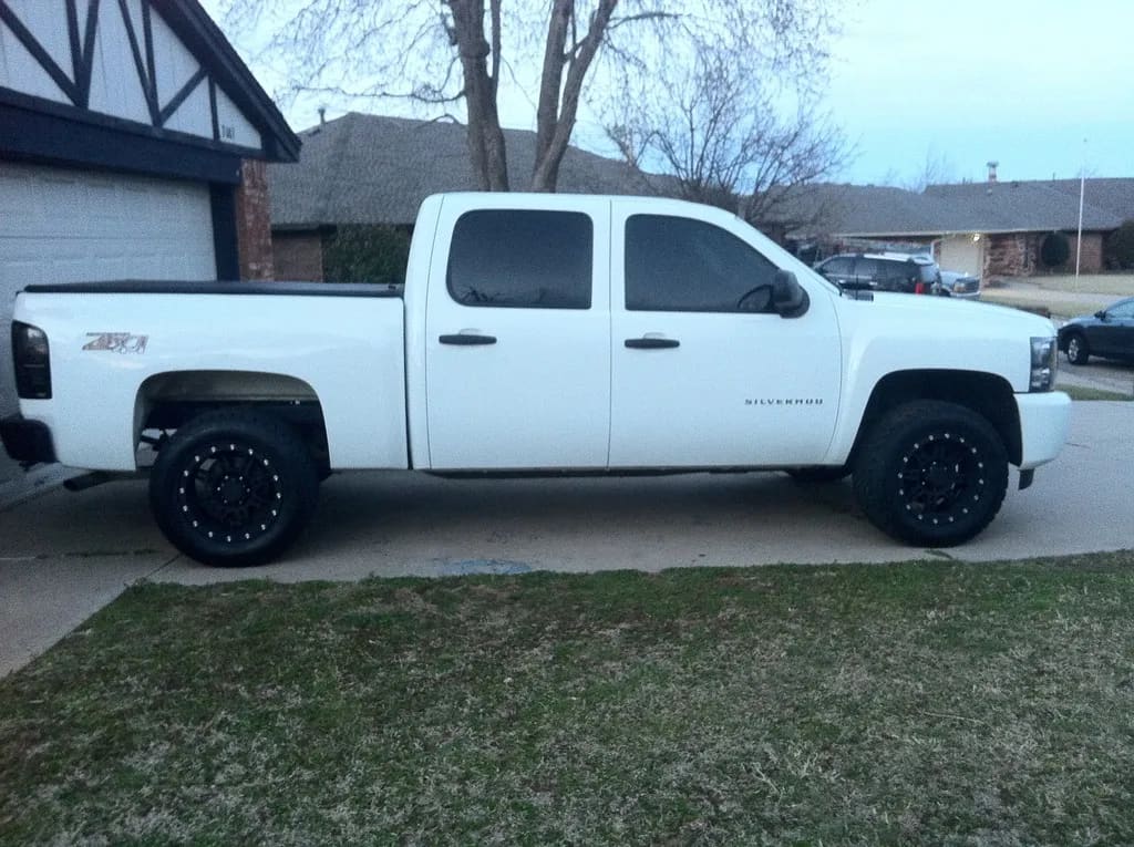 2014 Chevrolet Silverado 1500 with 18x9 wheels