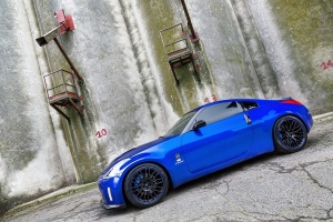 2005 Nissan 350Z with 19x8.5 TENZO R TYPE M wheels