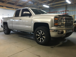 2015 Chevrolet Silverado 1500 with 18x8.5 wheels