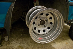 2000 Honda Civic with 15x8 diamond sc series wheels