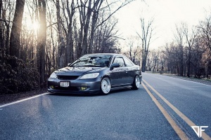 2005 Honda Civic with 16x9 esm 002r wheels