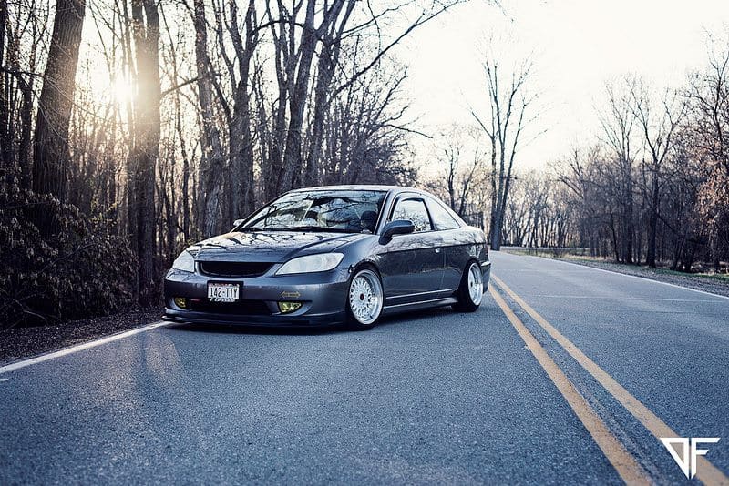 2005 Honda Civic with 16x9 esm 002r wheels